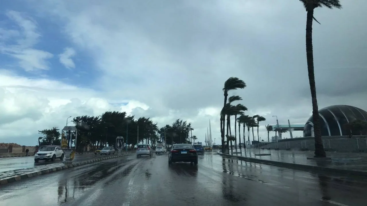 تحذير من الأرصاد بشأن أمطار رعدية وشبورة كثيفة ثالث أيام عيد الفطر